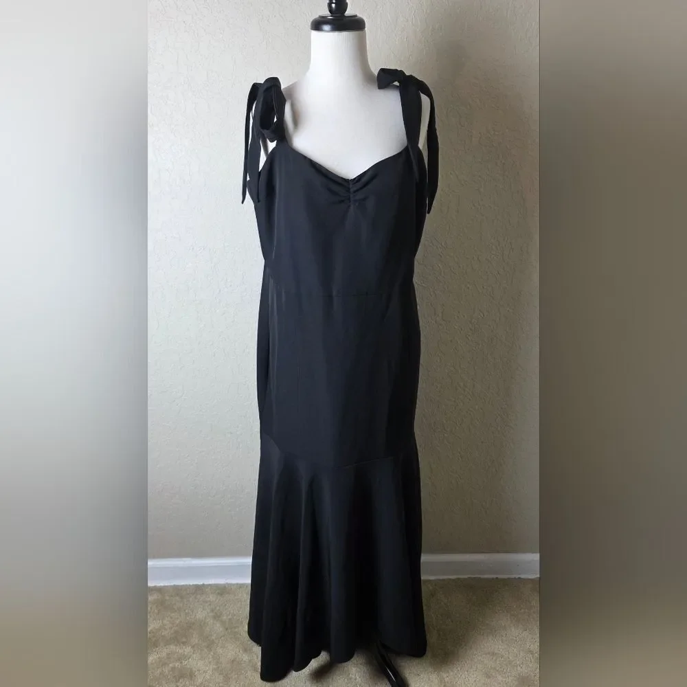 Show Me Your MuMu Barcelona Ruffle Gown Dress Black Size XXL